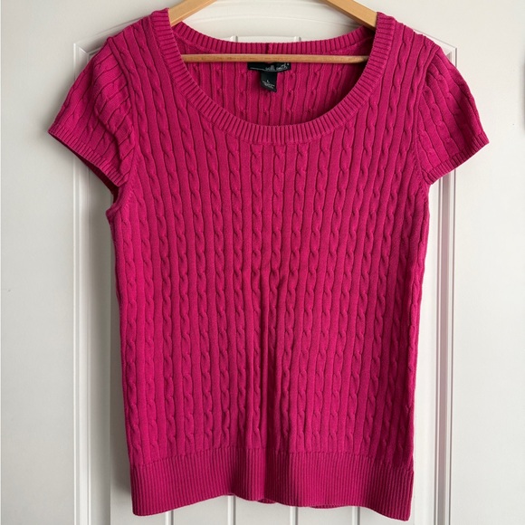 Willi Smith Sweaters - Willi Smith Fuchsia Cable Knit Sweater